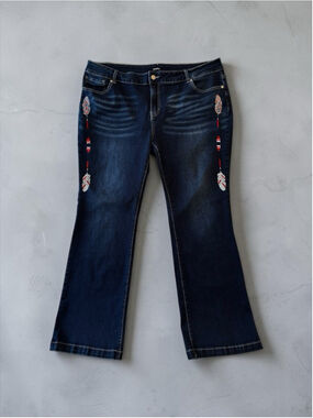 Flamingo Denim Jeans Womens 4X Embroidered Native American Arrows Distressed